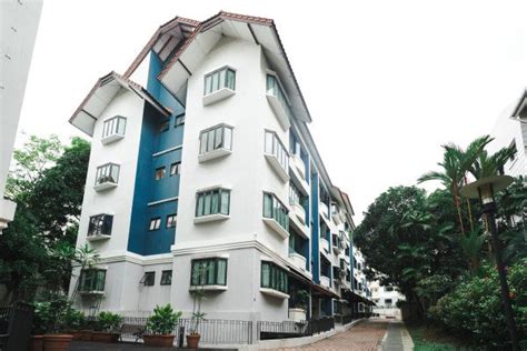 Mendon Spring Apartment Building In Pasir Panjang Kent Ridge Cove