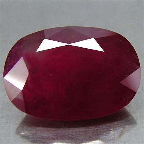 Intergemstones - Rubin 7.05 Carat, I1, oval, excellent