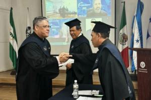 Profesor de la USMA Abraham Santamaría B recibe el título de doctor