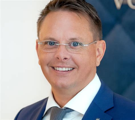 duales studium mit von poll finance  mainz accadis hochschule bad