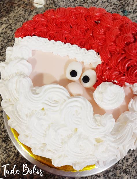 Bolo Papai Noel Chantilly - TUDE Bolos, arte e amor: Bolo papai noel chantilly