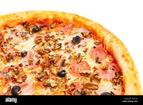 Delicious Classic Italian Pizza With Spicy Chicken Mushrooms And