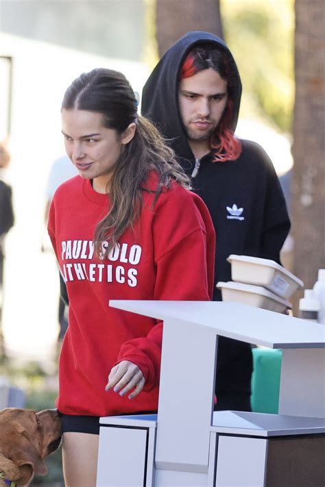 Addison Rae In Casual Outfit 11272022 • Celebmafia
