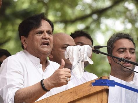 Ed Grills Congress Leader Ahmed Patel At Home For 8 Hrs In Pmla Case