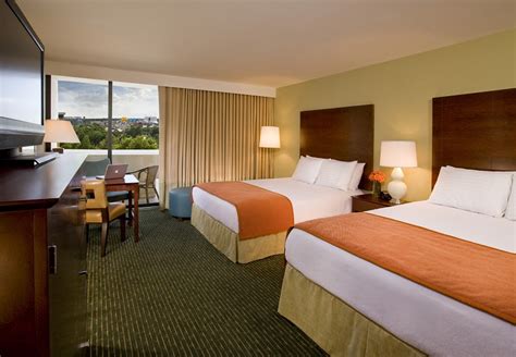 Holiday-Inn-Guest-Room for Disney Springs Resort Area Hotels : Disney ...