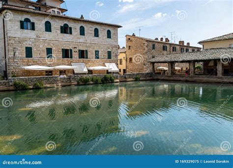 Old Thermal Baths in the Medieval Village Bagno Vignoni, Tuscany ...