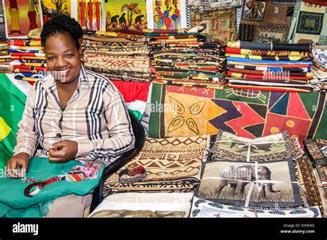 Africans Shopping Mall Hi Res Stock Photography And Images Alamy