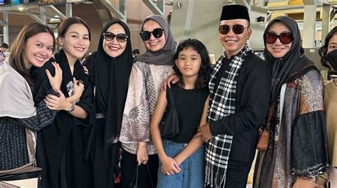 Pantes Disayang Calon Mertua Sosok Asli Ayu Ting Ting Dibongkar Adik