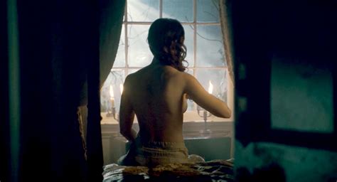 Naked Emily Blunt In The Wolfman