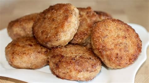 Вкусные Сочные ДОМАШНИЕ КОТЛЕТЫ из мясного фарша в Духовке. - YouTube