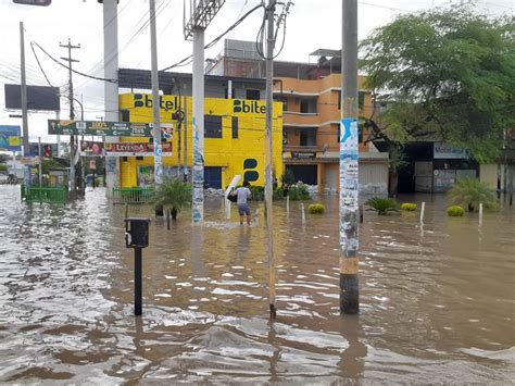 Piura Amanece Inundada Tras Intensa Lluvia Y Pobladores Temen Colapso