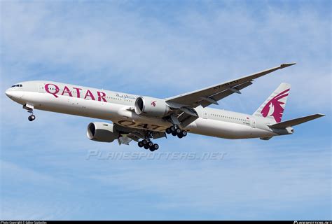 A7 BAU Qatar Airways Boeing 777 3DZER Photo by Gábor Szabados ID