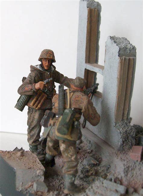 Photo 4 Street Fight Dioramas And Vignettes Gallery On