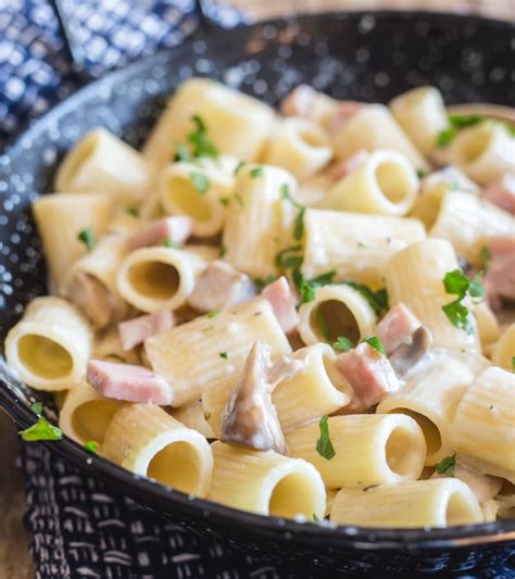 Creamy Mushroom And Ham Pasta A Quick And Easy Pasta Dish