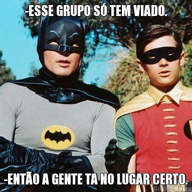 ESSE GRUPO SÓ TEM VIADO ENTÃO A GENTE TA NO LUGAR CERTO Meme