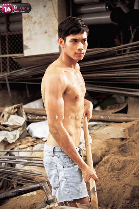 Nghẹt thở ngắm Hot Boy Nổi Loạn Hồ Vĩnh Khoa cởi áo khoe body