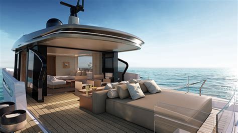 Approda Alla Darsena The Sea Deck L Installazione Di Azimut Yachts