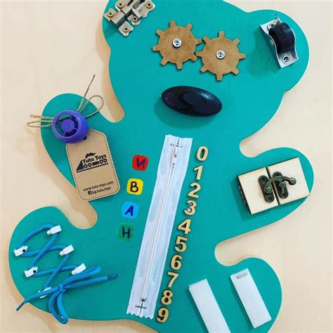 Бизиборд (Busy Board) или ръчно направена активна дъска за деца » Tutu Toys