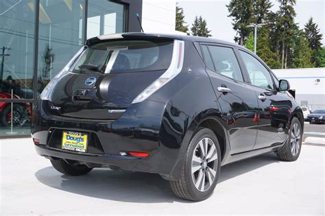 Pre Owned 2014 Nissan Leaf Sl Hatchback