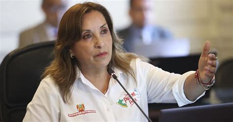 Presidenta Dina Boluarte confirma que sí usa reloj Rolex de 14 mil