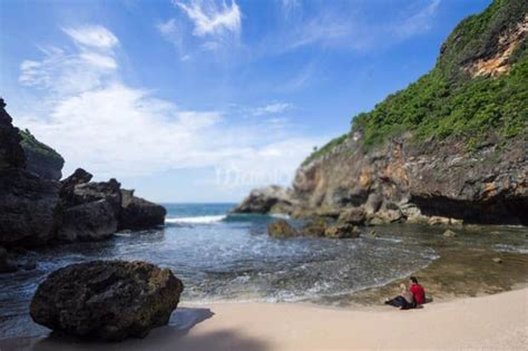 Pantai Cantik Tersembunyi Di Yogya Yang Harus Dikunjungi