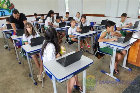 Prefeitura De Campos De J Lio Entrega Chromebooks Para Alunos Da Rede