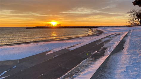 Chicago Area to See Several Inches of Snow Through Weekend As Winter ...