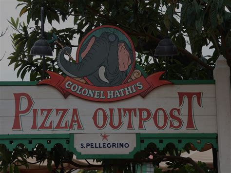 Restaurant Disneyland Paris Colonel Hathis Pizza Outpost