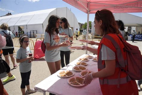 Animaci N Y Solidaridad Conviven En Esta Jornada Festiva En La Capital