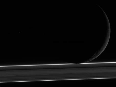 Photos Enceladus Saturn S Cold Bright Moon Saturn Nasa Solar System Solar System Exploration