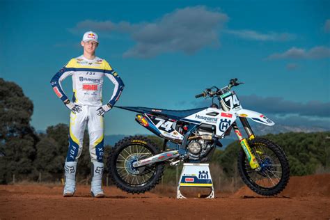 V Deo Nestaan Husqvarna Factory Racing Team Mx Pronta Para O Mundial