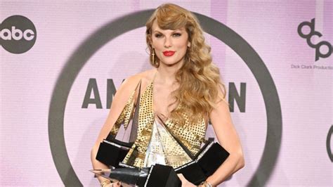 American Music Awards 2022 Winners List Taylor Swift Reigns Scores