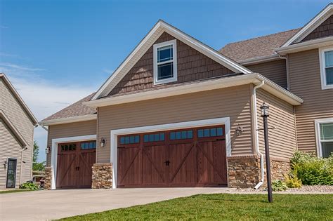 Accents Woodtones 5217 By C H I Overhead Garage Doors