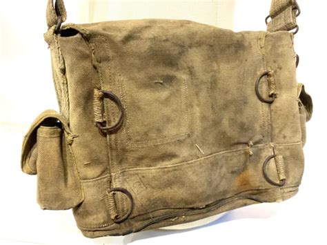 ANCIEN SAC MILITAIRE à identifier Allemand Français US ww1 ww2 EUR 14