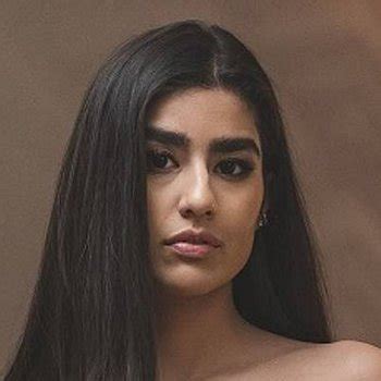 Luna Silver Babe Page Watch This Pornstar On FreeOnes