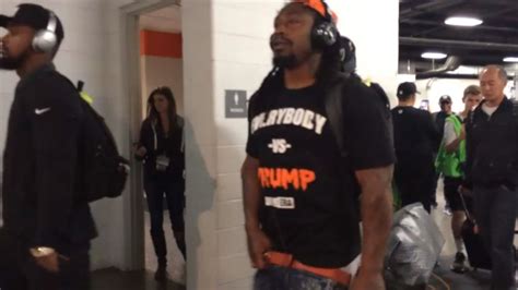 Marshawn Lynch Wore An Everybody Vs Trump Shirt Walking Into The Stadium