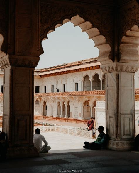 How To Visit Agra Fort History Entry Fees Tips For Visiting The