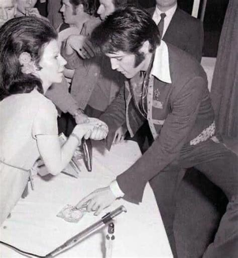 Pin By Luisi On Rising Sun In Elvis Presley Photos Elvis