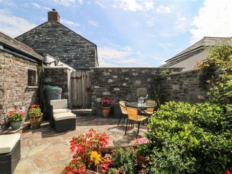 The Linhay In Saint Kew Highway Cornwall Cottages And Lodges