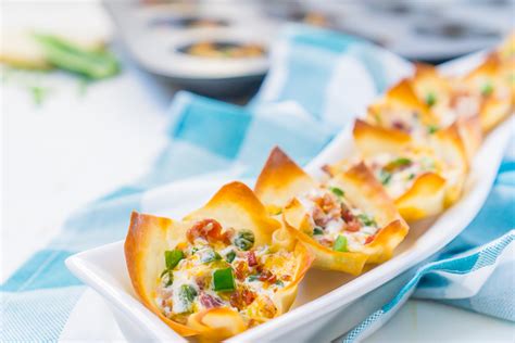 Easy Bacon Jalapeno Popper Wonton Cups The Love Nerds