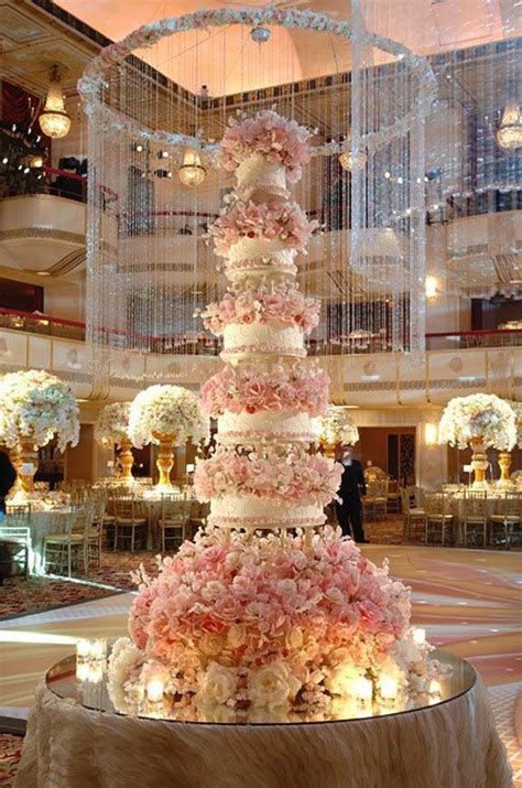 Huge Wedding Cake With Pink Flowers Deer Pearl Flowers