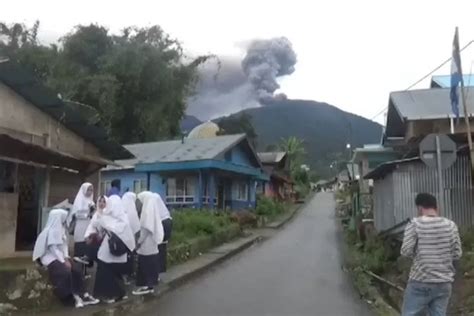 11 Pendaki Tewas Dan 12 Hilang Setelah Erupsi Gunung Marapi Begini