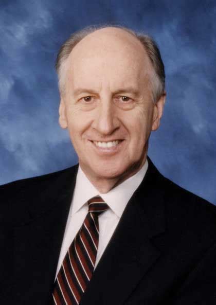 Tyndale Authors Jack Hayford