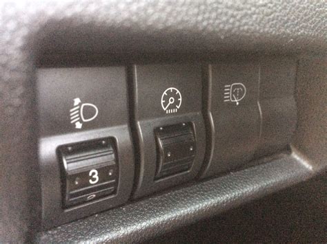 Установка кнопки омывателя фар, под OEM — Mazda 3 (1G) BK, 1,6 л, 2008 ...