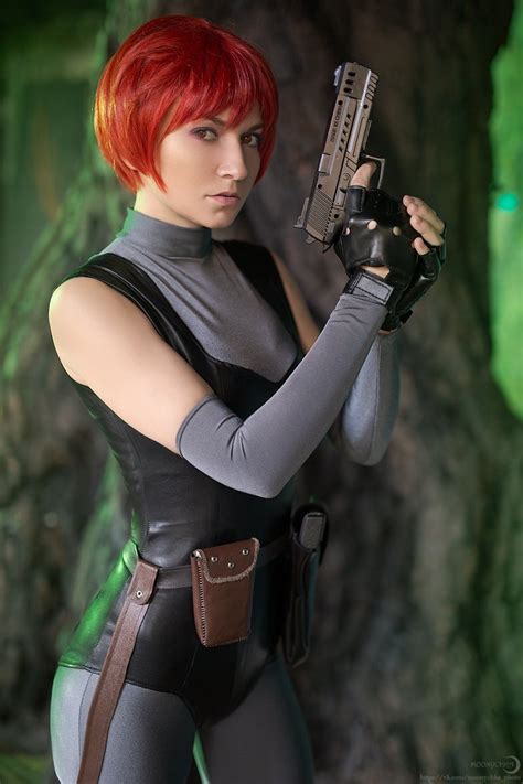 Regina Dino Crisis In Game Daseuniversal