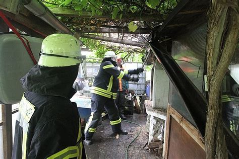 Schuppenbrand In Der C Cilienstra E Lokale Nachrichten Aus Bad