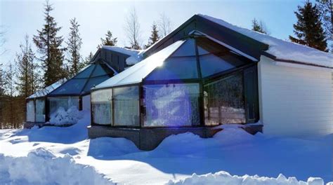 Santa's Igloos Arctic Circle Rovaniemi | www.Finland-Holiday.com