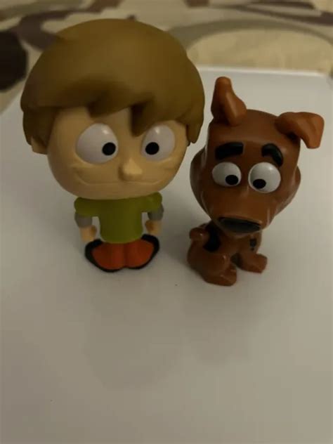 SCOOBY DOO Shaggy Mcdonalds 2020 Happy Meal Bobblehead 4 Plastic Toy