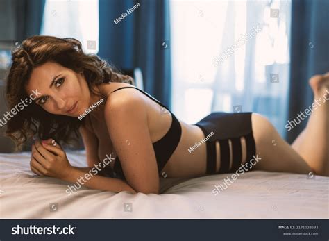 Beautiful Sexy Brunette Woman Black Lingerie Stock Photo 2171028693 Shutterstock