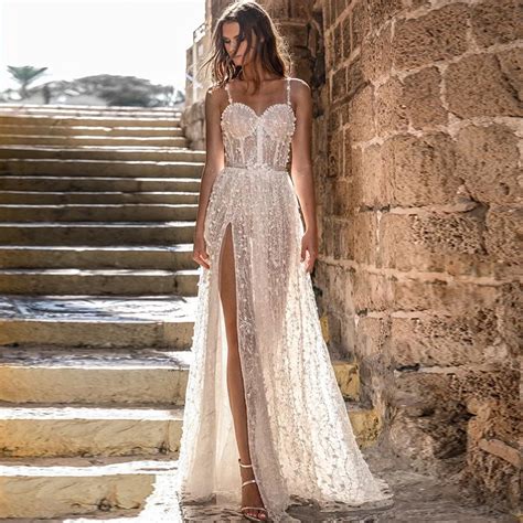 Verngo Beach Wedding Dress Boho Flowers Wedding Gowns 2020 Elegant Lace